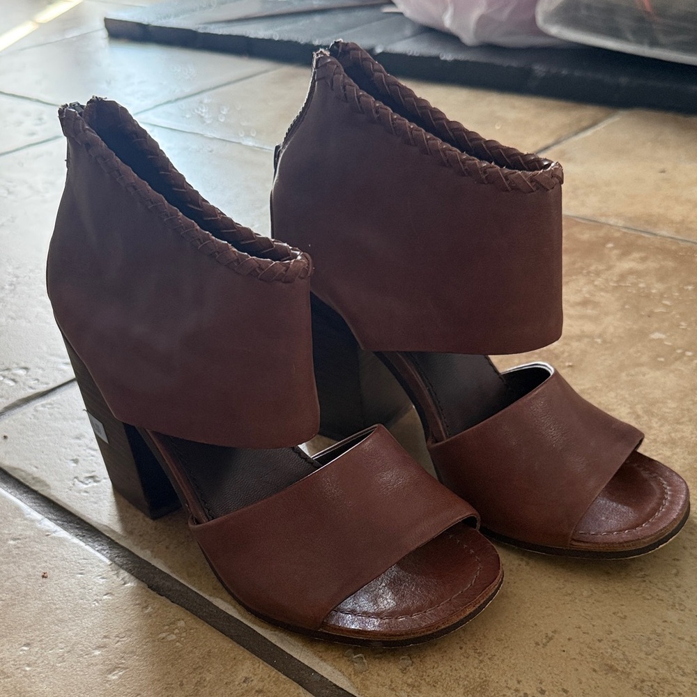 Bacio 61 Brown Women's Heeled Sandals